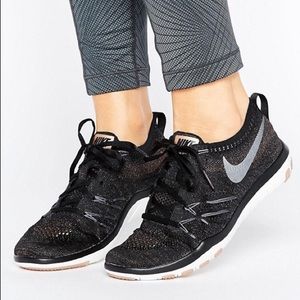 Nike Free TR Focus Flyknit Rose Gold